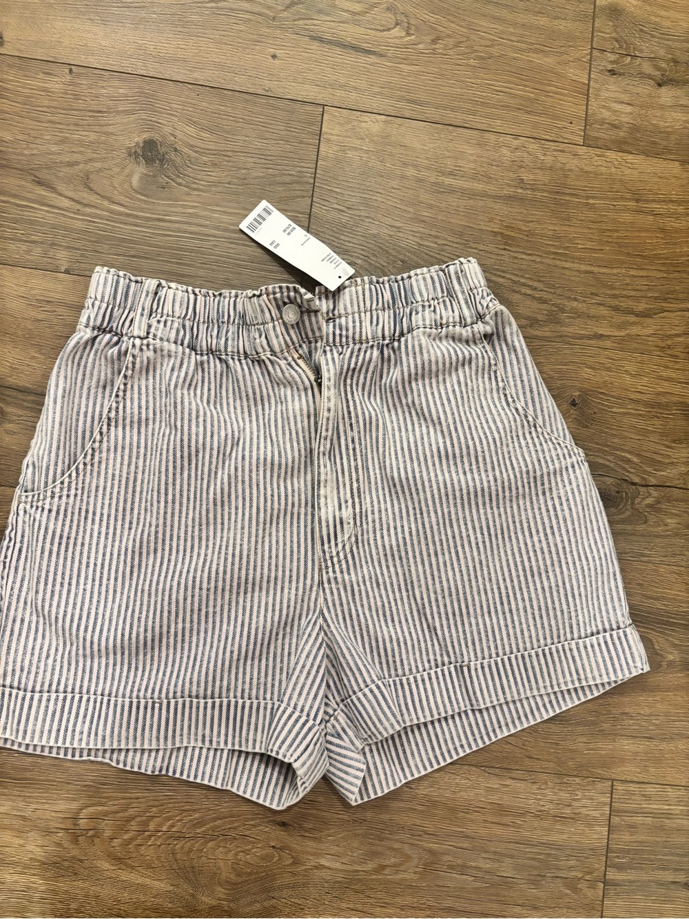 NWT BDG Urban Outfitters Mom Shorts Size Large  Stripe Pull On High Waisted
